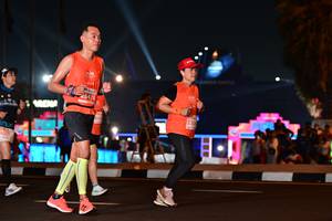 BIB: 25478, 230
                            <button type="button" onclick="openModal(15106897)" class="btn btn-primary btn-sm float-right btn-popup" data-toggle="modal" data-target=".modal-high-quality">
                        <i class="fas fa-shopping-cart"></i> Add to Cart
                    </button>
                                            <button type="button" onclick="isThisMe(15106897, true)" class="btn btn-success btn-sm float-right btn-popup btn-isme hidden" data-toggle="tooltip" data-placement="bottom" title="นี่คือรูปของคุณใช่ไหม คลิกที่นี่เพื่อเอาเข้าอัลบั้ม">
                        <i class="fas fa-plus"></i> Add to album
                    </button>
                    <button type="button" onclick="isThisMe(15106897, false)" class="btn btn-warning btn-sm float-right btn-popup btn-isnotme hidden">
                        <i class="fas fa-ban"></i> Remove from album
                    </button>